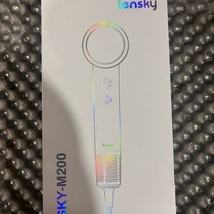 Brand new in box Fensky hair dryer!